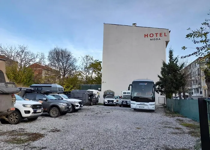 Moda Hotel